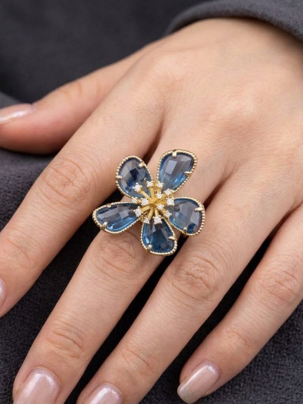 18K Gold Plated Blue Zircon Flower Open Ring - Waterproof & Hypoallergenic
